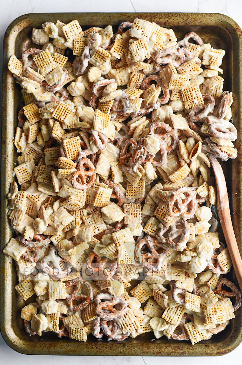 White Chocolate Cranberry Snack Mix