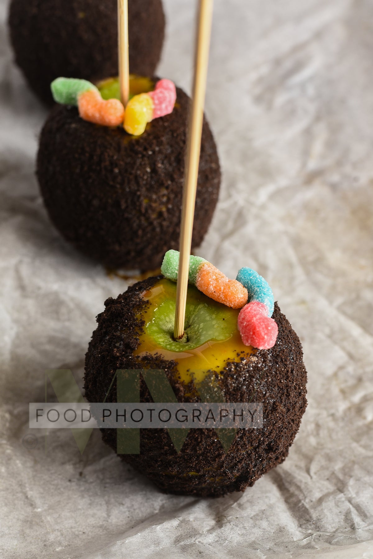Dirt & Worms Caramel Apples